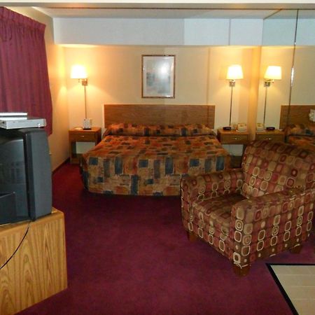 Hotel Super 8 By Wyndham Chadron Ne Exterior foto