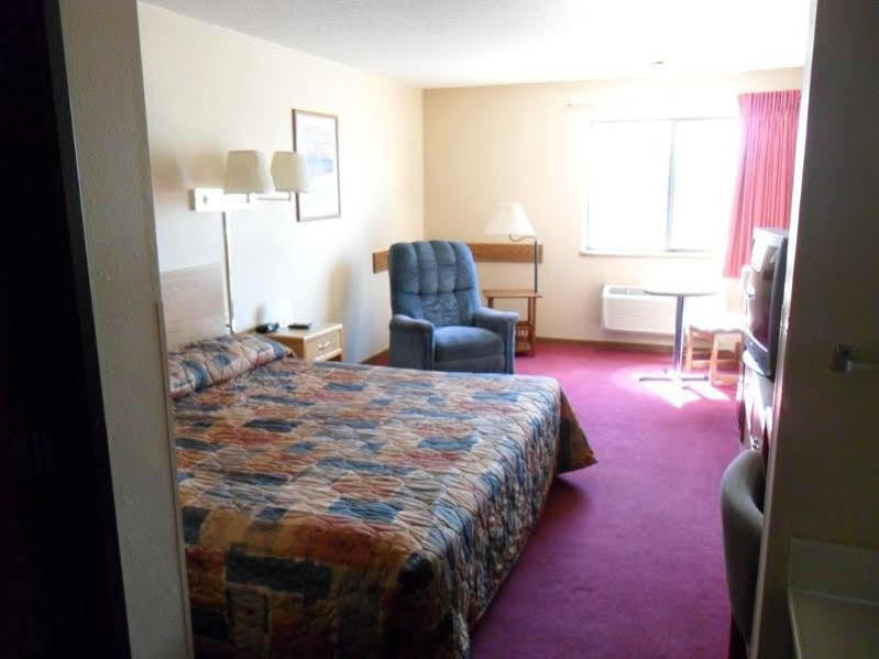 Hotel Super 8 By Wyndham Chadron Ne Exterior foto